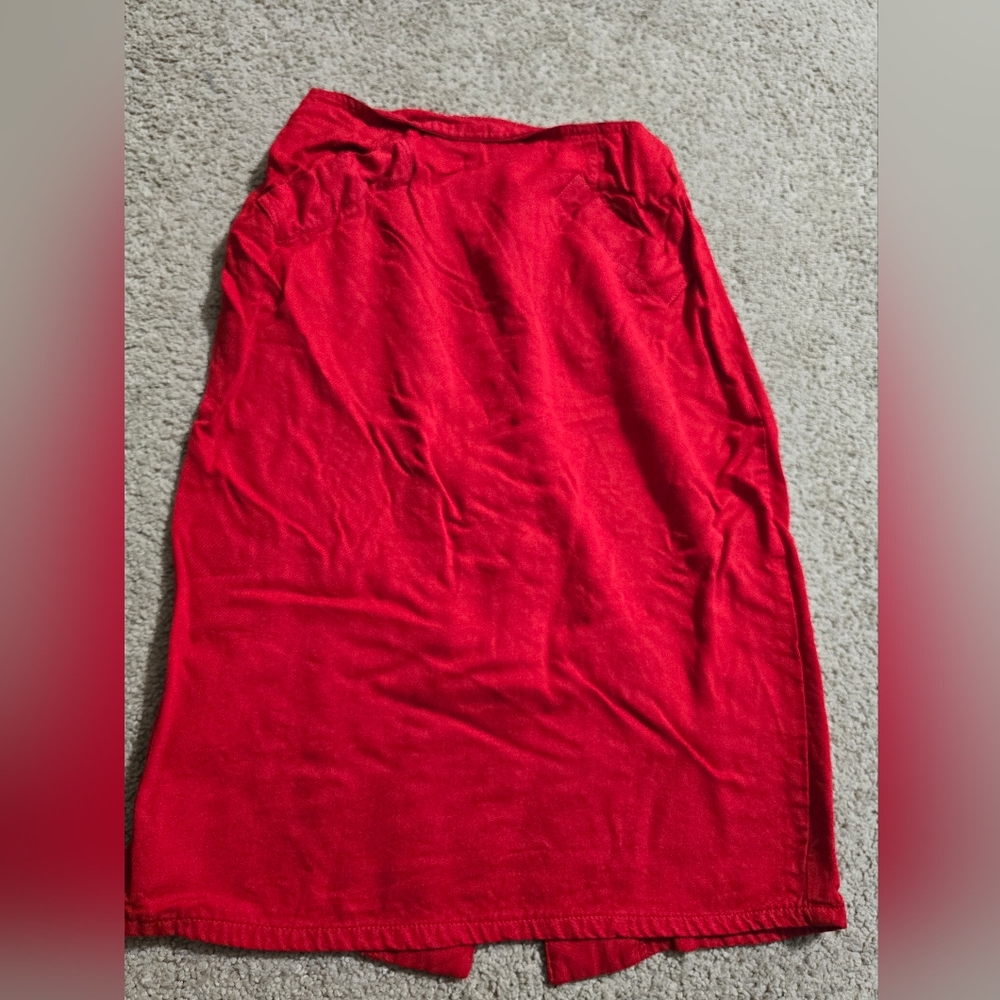EUC Skirt